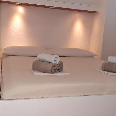 Apartments Villa Bonaca Baska Voda Room photo